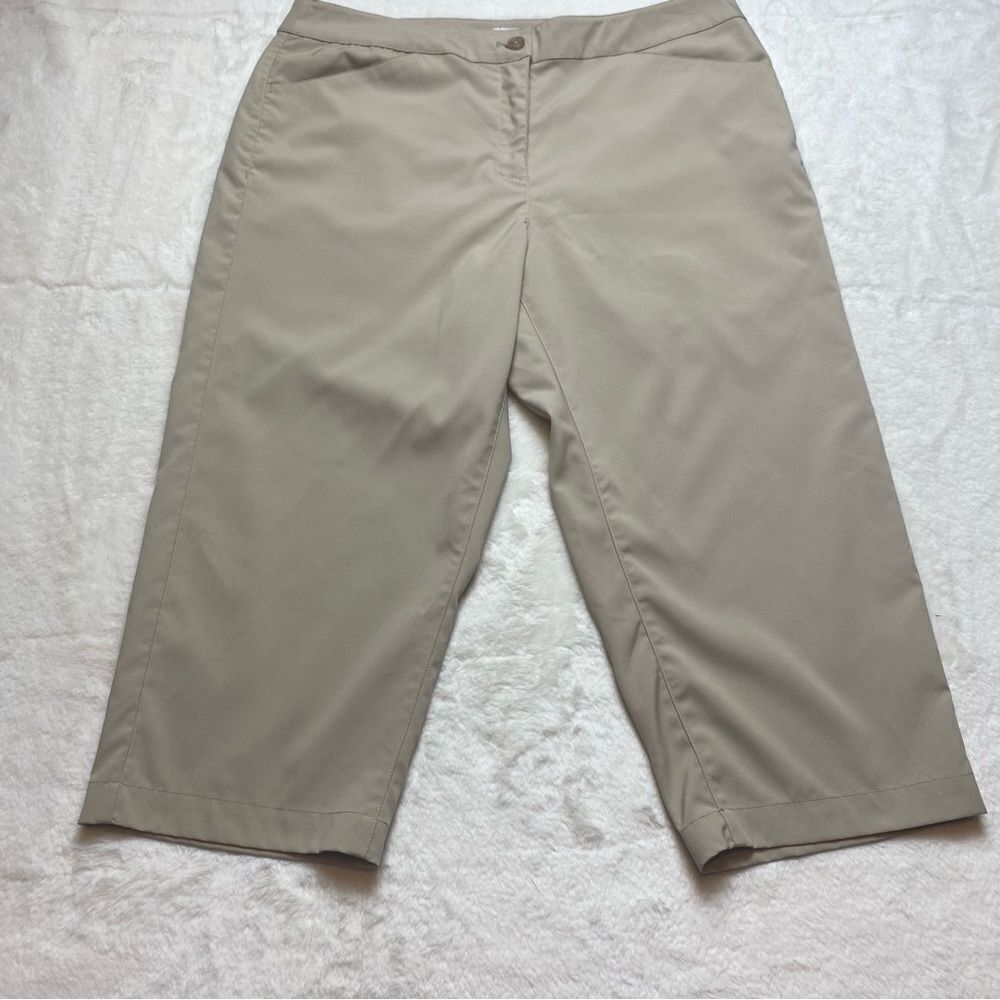 Links Edition Light Khaki Capri Pants Size 6
